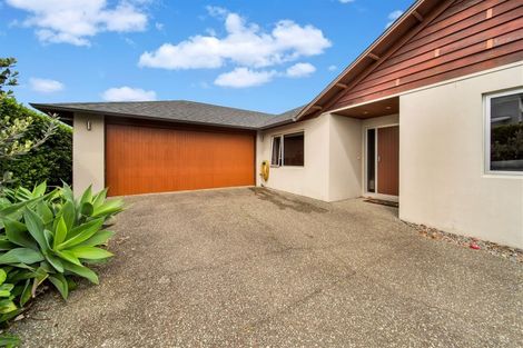 Photo of property in 8 Dolphin Parade, Bell Block, New Plymouth, 4312