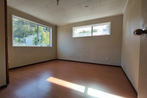 Photo of property in 31 Glennandrew Drive, Half Moon Bay, Auckland, 2012
