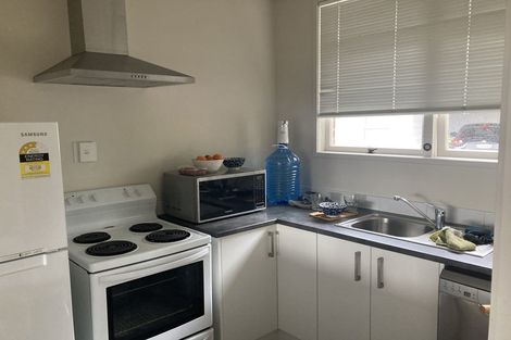 Photo of property in 2 The Promenade, Takapuna, Auckland, 0622