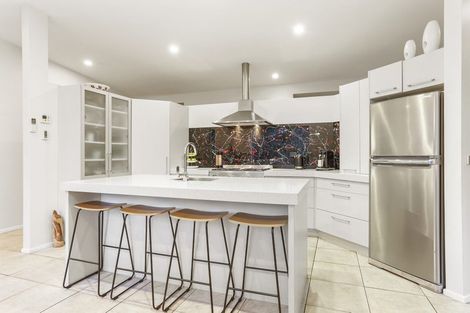 Photo of property in 20 Bendalls Lane, Oratia, Auckland, 0604