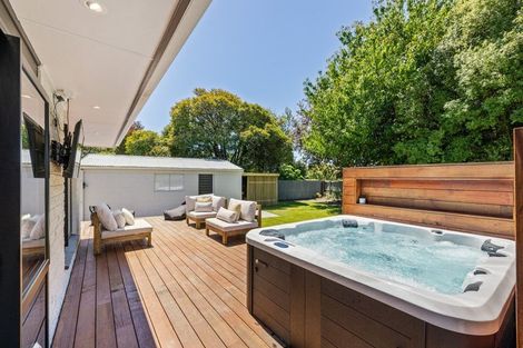 Photo of property in 6 Bidwell Place, Hillmorton, Christchurch, 8025