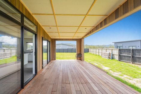 Photo of property in 5 Riria Way, Matarangi, 3592