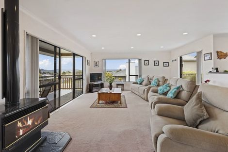 Photo of property in 30 Kiddle Drive, Hilltop, Taupo, 3330