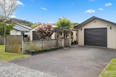 Photo of property in 28 Barnard Road, Fairy Springs, Rotorua, 3015