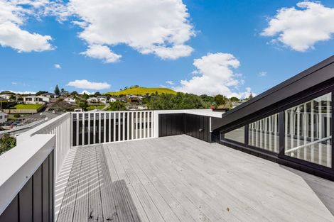 Photo of property in 3 Kaaramuramu Lane, Mangere Bridge, Auckland, 2022