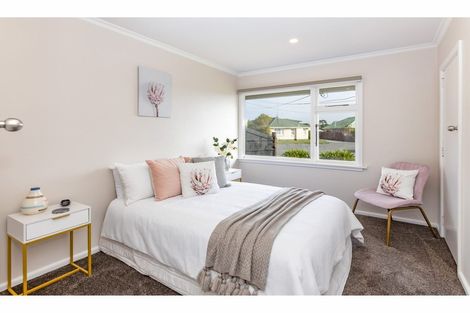 Photo of property in 17 Cromer Place, New Brighton, Christchurch, 8062