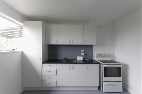 Photo of property in 6 Kilcar Place, Massey, Auckland, 0614