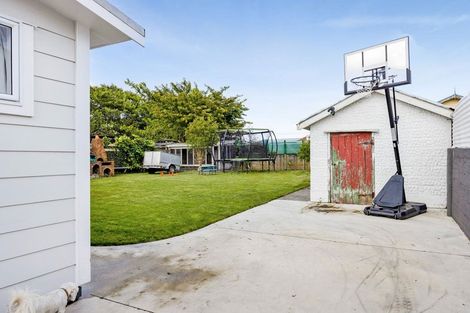 Photo of property in 19 Clifford Street, Hawera, 4610