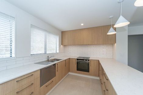 Photo of property in 33 Oakum Road, Whitby, Porirua, 5024