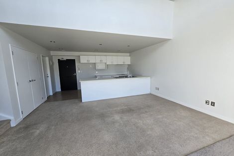 Photo of property in 2d/136 Stancombe Road, Flat Bush, Auckland, 2016