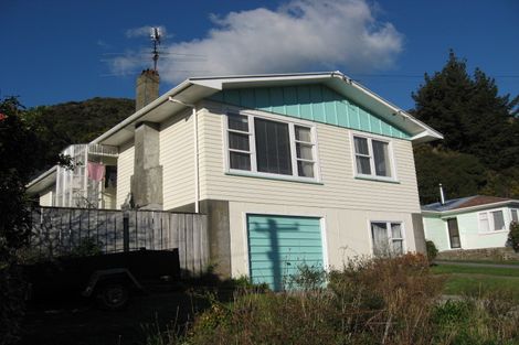 Photo of property in 65 Petrie Street, Wainuiomata, Lower Hutt, 5014