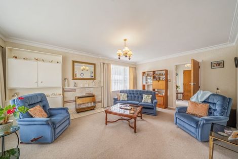 Photo of property in 17 Deller Grove, Silverstream, Upper Hutt, 5019