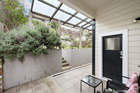 Photo of property in 11 Dee Street, Island Bay, Wellington, 6023