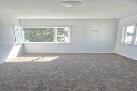 Photo of property in 15 Rogan Street, Mount Roskill, Auckland, 1041
