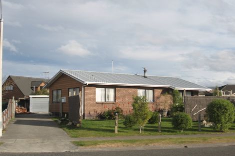 Photo of property in 9 Whiting Crescent, Greenmeadows, Napier, 4112