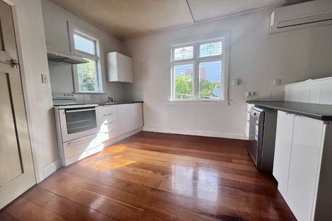 Photo of property in 43 Herald Street, Berhampore, Wellington, 6023