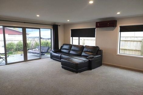 Photo of property in 5 Henrietta Maxwell Grove, Wainuiomata, Lower Hutt, 5014