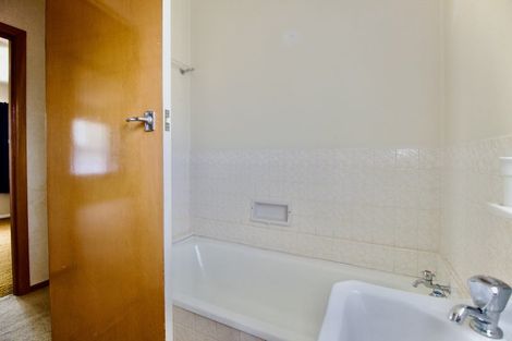 Photo of property in 14 Waterlea Avenue, Mangere Bridge, Auckland, 2022