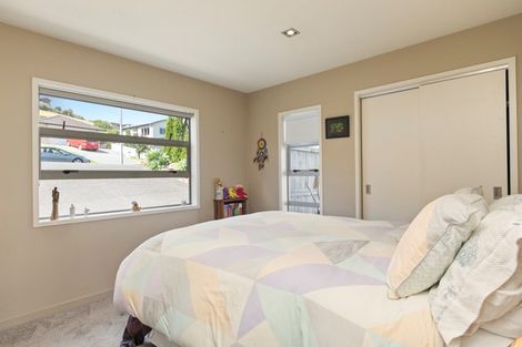 Photo of property in 19 Estuary View Road, Welcome Bay, Tauranga, 3112