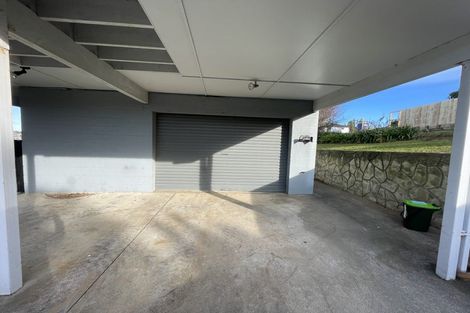 Photo of property in 25 Downsview Road, Pakuranga Heights, Auckland, 2010