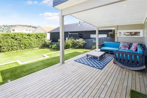 Photo of property in 202 Coutts Street, Rongotai, Wellington, 6022