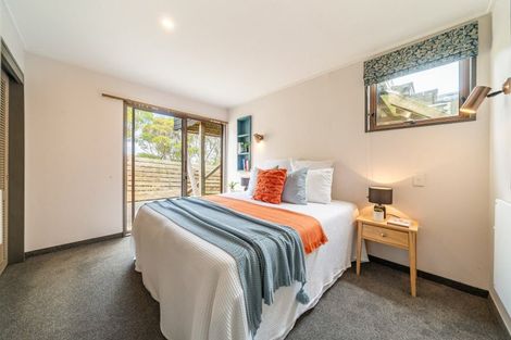 Photo of property in 6 The Track, Plimmerton, Porirua, 5026