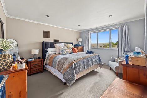Photo of property in 38 Aikmans Road, Merivale, Christchurch, 8014