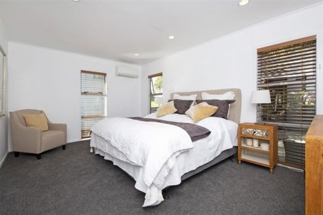 Photo of property in 351 Bucklands Beach Road, Bucklands Beach, Auckland, 2012