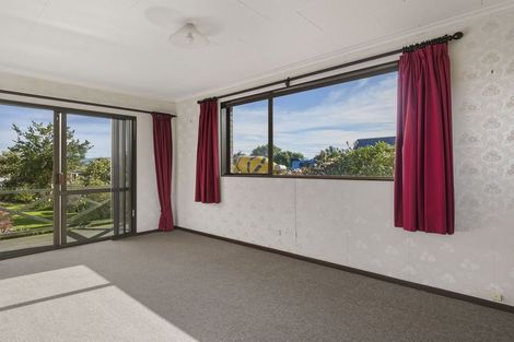 Photo of property in 11 Greenhithe Street, Waihola, Milton, 9073