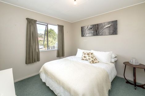 Photo of property in 8 Kowhai Grove, Featherston, 5710