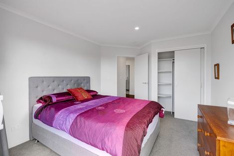 Photo of property in 4 Kakariki Lane, Waiwhakaiho, New Plymouth, 4312