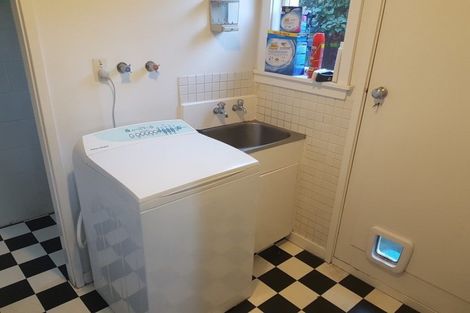 Photo of property in 2/7 Avonhead Road, Avonhead, Christchurch, 8042