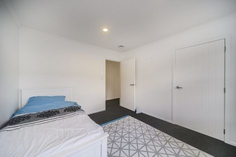 Photo of property in 17 Lorenzo Place, Kelvin Grove, Palmerston North, 4414