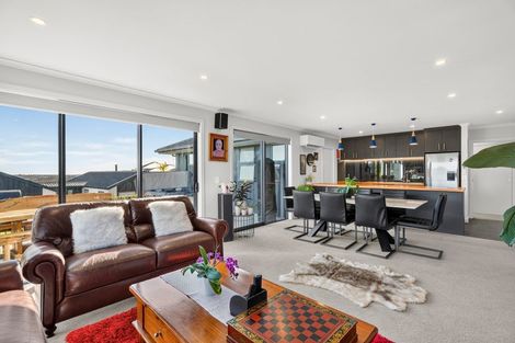 Photo of property in 60 Katania Heights, Brightwater, 7022