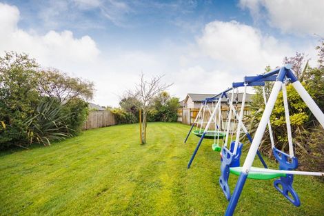 Photo of property in 23 Woodgate Court, Fitzherbert, Palmerston North, 4410