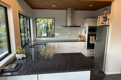 Photo of property in 8 Astral Rise, Wanaka, 9305