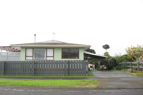 Photo of property in 35 Clifton Drive, Waitara, 4320
