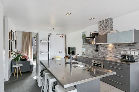 Photo of property in 20/2 Onslow Road, Khandallah, Wellington, 6035