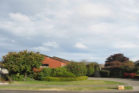 Photo of property in 15 Whiting Crescent, Greenmeadows, Napier, 4112