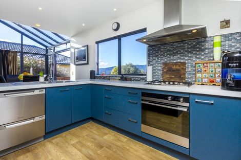 Photo of property in 7 Ormrod Grove, Riverstone Terraces, Upper Hutt, 5018