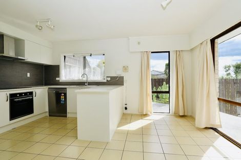 Photo of property in 1/12 Diorella Drive, Clover Park, Auckland, 2019