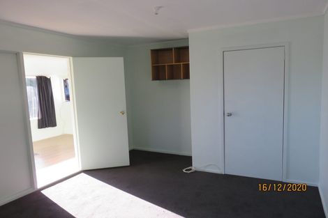 Photo of property in 2/328 East Coast Road, Sunnynook, Auckland, 0632