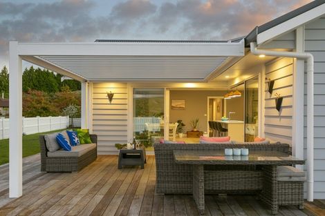 Photo of property in 97 Loch Views Road, Acacia Bay, Taupo, 3385