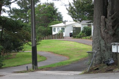 Photo of property in 141 Flanshaw Road, Te Atatu South, Auckland, 0610