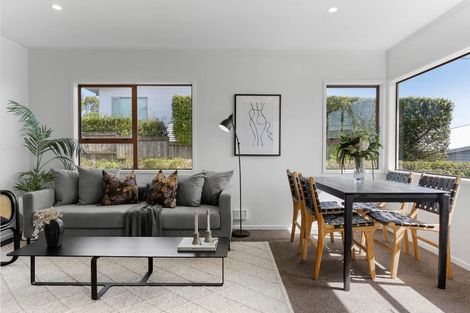 Photo of property in 2/15 Seaview Terrace, Mount Albert, Auckland, 1025