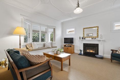 Photo of property in 44 Manapouri Crescent, Hokowhitu, Palmerston North, 4410