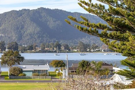 Photo of property in 25 Kauri Place, Tairua, 3508