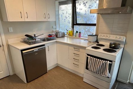 Photo of property in 23 Downing Street, Glenfield, Auckland, 0629