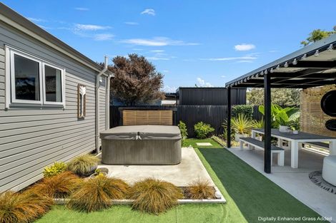 Photo of property in 14 Lowther Street, Whanganui, 4500