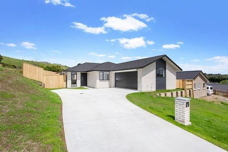 Photo of property in 61 Leathem Crescent, Pokeno, 2402